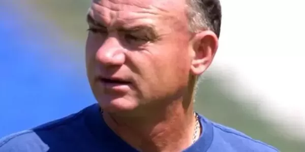 Cum a murit,de fapt, Nicolae Ungureanu, fostul mare fotbalist român. „Am auzit cum fugeau câinii agitati prin camera lui Nae. M-am dus acolo si l-am găsit gheață”