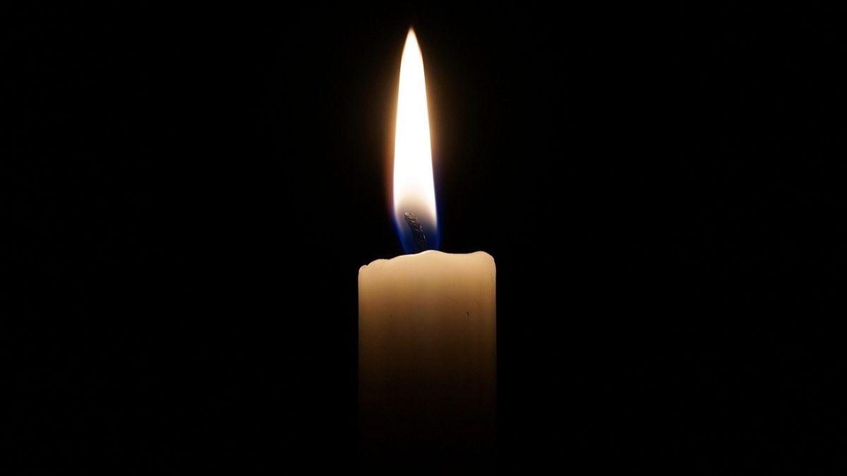 Durere fără margini! O fetiță de 10 ani a murit la un loc de joacă! O pergolă de lemn s-a prăbușit peste ea și alți patru copii