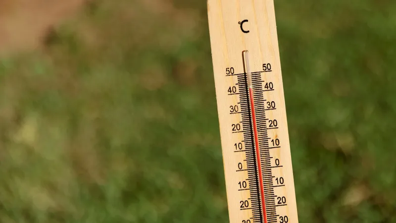 Meteorologii ANM au actualizat prognoza meteo pentru luna septembrie! Sunt așteptate temperaturi ridicate și secetă