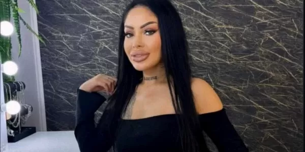 „Mami, stai cu mine în telefon că îmi e frică”. Mărturia sfâșietoare a mamei Valentinei