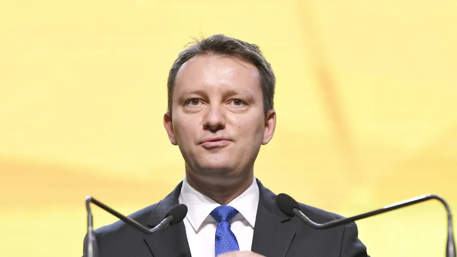 Ce a făcut Siegfried Mureșan după depunerea programului de guvernare în Parlament? Fiecare ministru din Cabinetul Mureșan a fost informat: „Vreau ca românii să știe exact”
