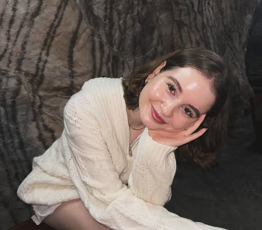 Irina Columbeanu își surprinde fanii din SUA cu o nouă imagine