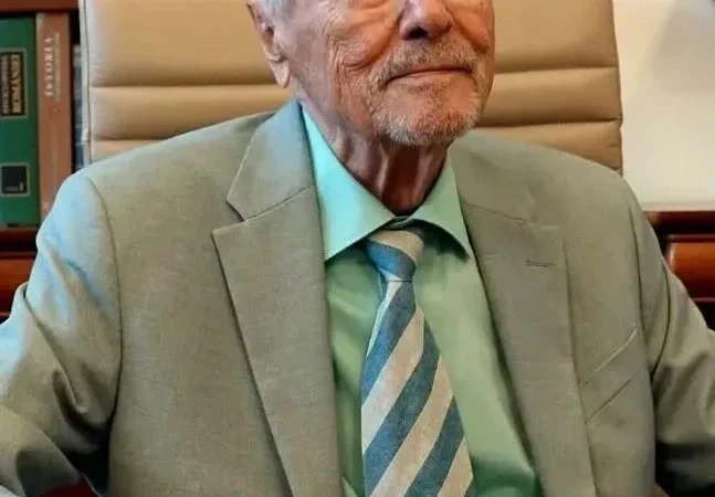 Emil Constantinescu, un fost președinte activ la 86 de ani în viața diplomatică