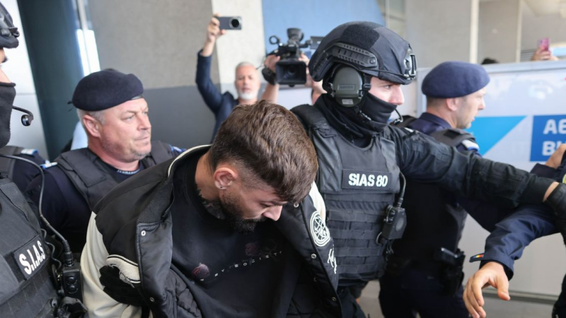 Bărbatul de 30 de ani, căutat internațional pentru omor, s-a predat în Elveția