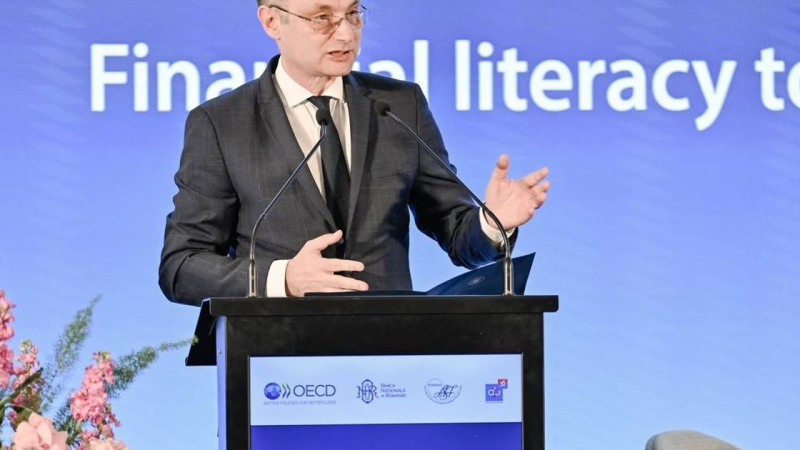 Luca Niculescu, noul premier, se confruntă cu dificultăți în constituirea guvernului
