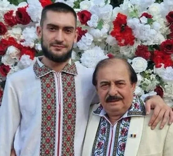 Reîntâlnire emoționantă pe scenă: Cristian Botgros, nepotul lui Nicolae Botgros, alături de mama sa, Adriana Ochișanu