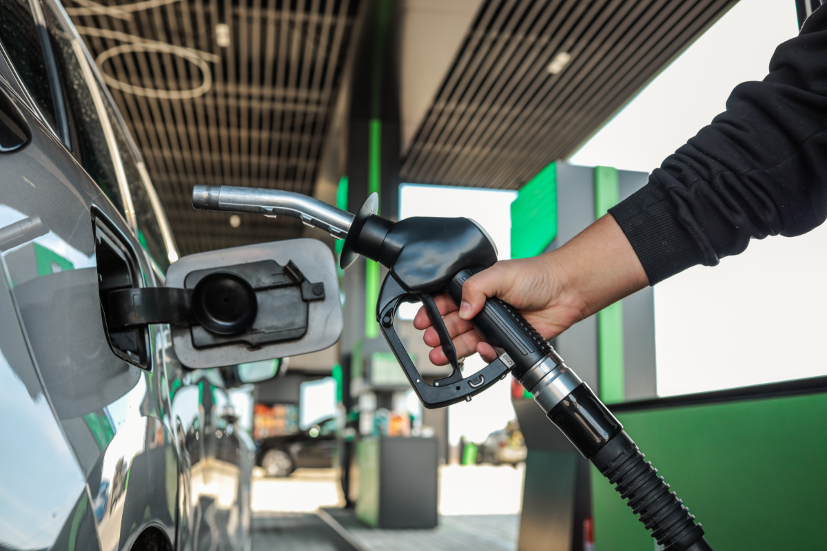 Prețuri carburanți pe 8 octombrie 2026: cele mai bune oferte pentru benzină și motorină